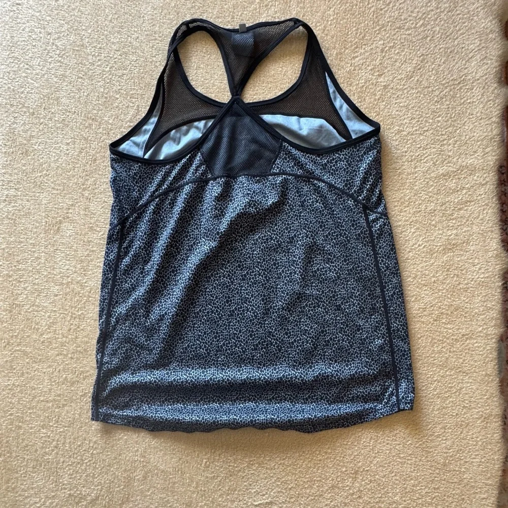Nike Women's Black and Gray Patterned Tank Top